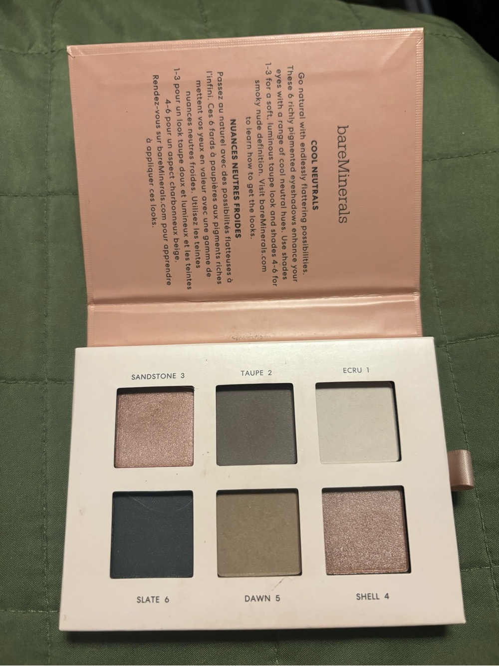 bareMinerals Mineralist Ultrananatural Compact - cool neutrals